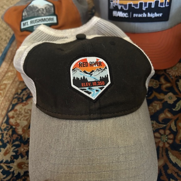 GUC Assorted ball caps. Military, Mt Rushmore, Red River. - Picture 3 of 8